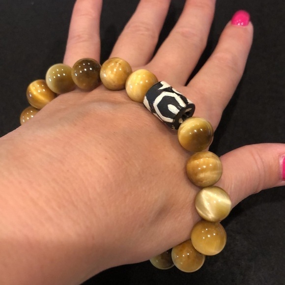 TIGER EYE AND HANDPAINTED WOOD stretch bracelet, one of a kind! 8.5”-9” - Picture 2 of 4